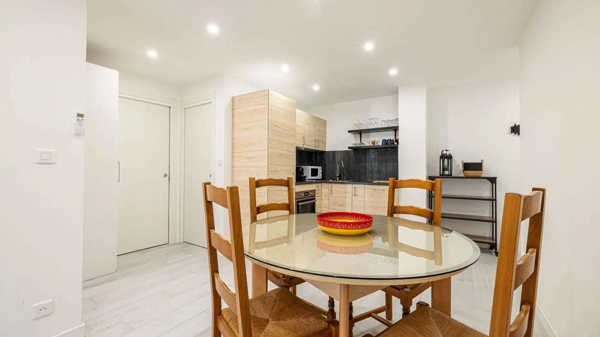 Eden Park - Charmant 2 Pieces, Proche Plage Menton Apartment